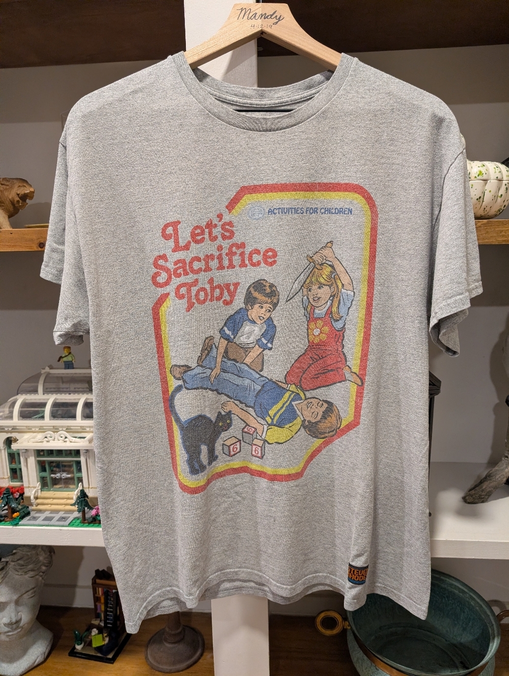Steven Rhodes Activities For Children Lets Sacrifice Toby Gray T-shirt Large